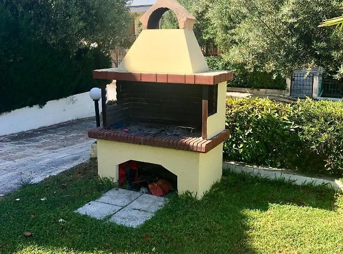 2br With Shared Pool