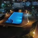 شقة 2br With Shared Pool غيراكيني