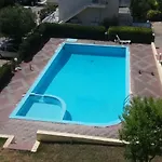 شقة 2br With Shared Pool غيراكيني