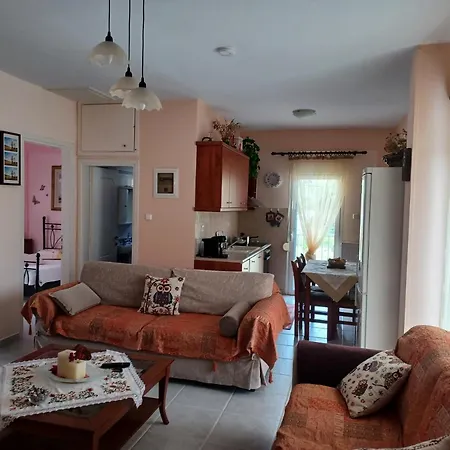 아파트 2br With Shared Pool *