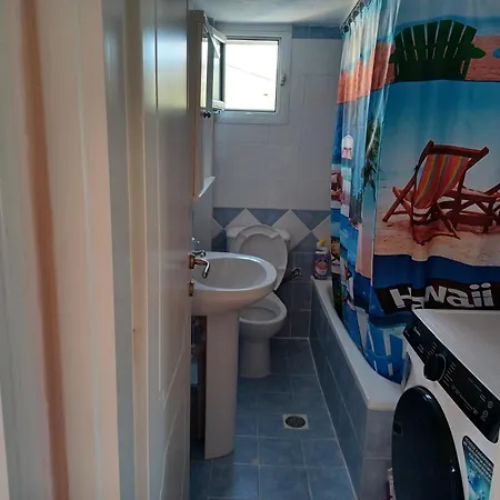 2br With Shared Pool Apartment Gerakini