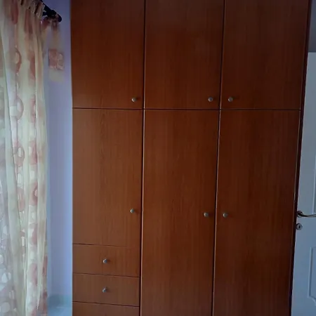 2br With Shared Pool