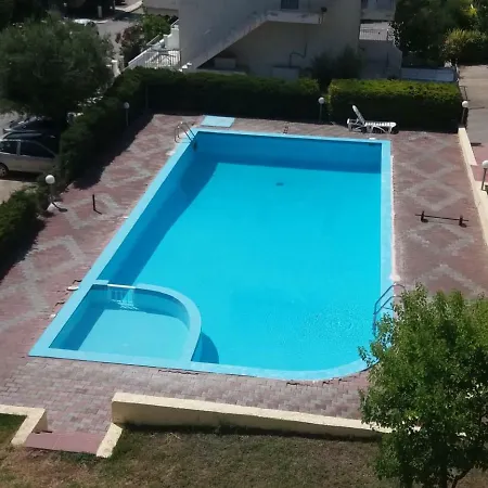 Apartmán 2br With Shared Pool Gerakini