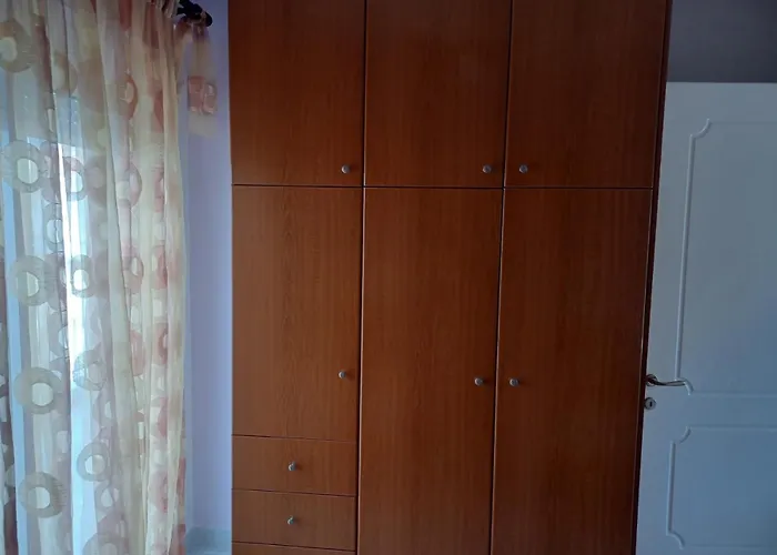 2br With Shared Pool